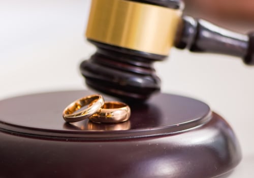 What Does a Local Divorce Lawyer Do?